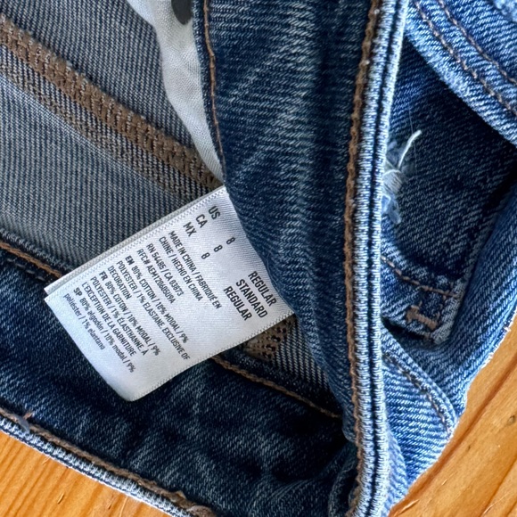 AMERICAN EAGLE MOM JEANS 8 - Picture 2 of 4